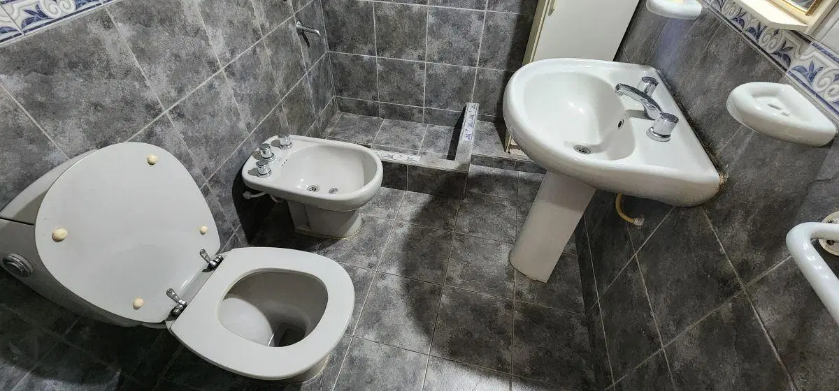 CASA AL FRENTE EN PH, TOTALMENTE INDEPENDIENTE, 2 AMB CON PATIO Y TERRAZA. SIN EXPENSAS, SUPER LUMIN 8