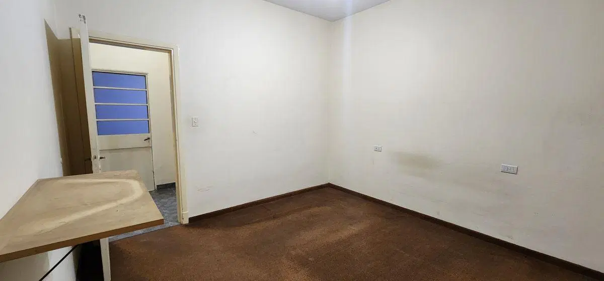 CASA AL FRENTE EN PH, TOTALMENTE INDEPENDIENTE, 2 AMB CON PATIO Y TERRAZA. SIN EXPENSAS, SUPER LUMIN 4