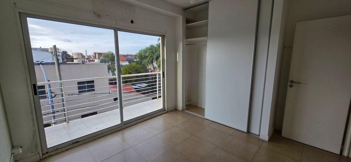 Foto de DEPARTAMENTO 2 AMBIENTES CON BALCON CORRIDO Y 2 BAÑOS, SUPER LUMINOSO Y, imagen 5