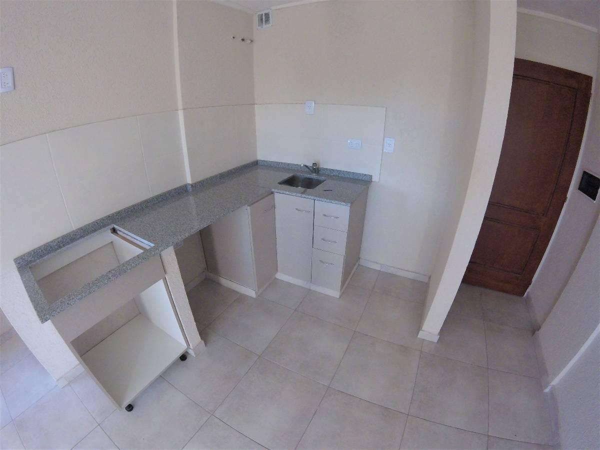 DEPARTAMENTO DE 2 AMBIENTES A ESTRENAR - AVENIDA RIVADAVIA 15.230
