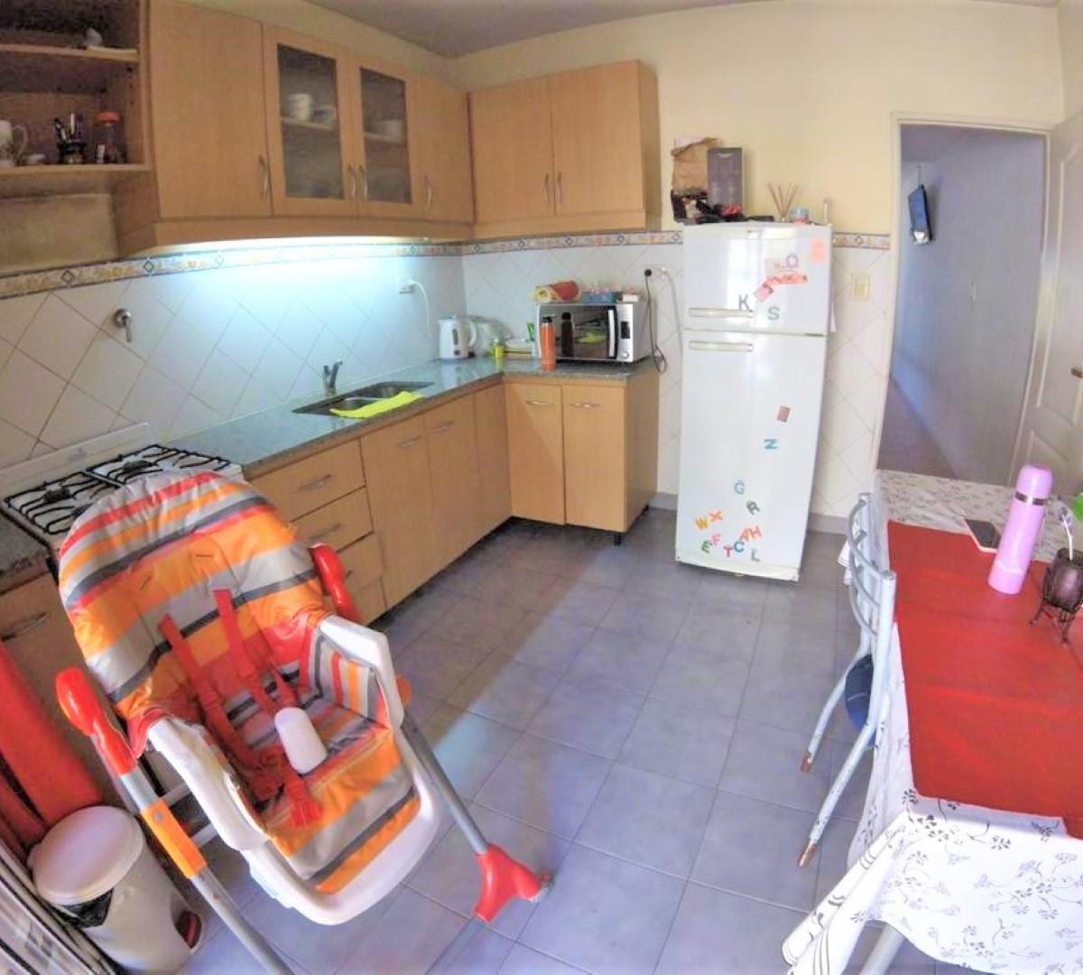 Foto de TRIPLEX DE 3 AMB + PLAYROOM CON COCHERA // DE LOS DERECHOS HUMANOS 930, imagen 4