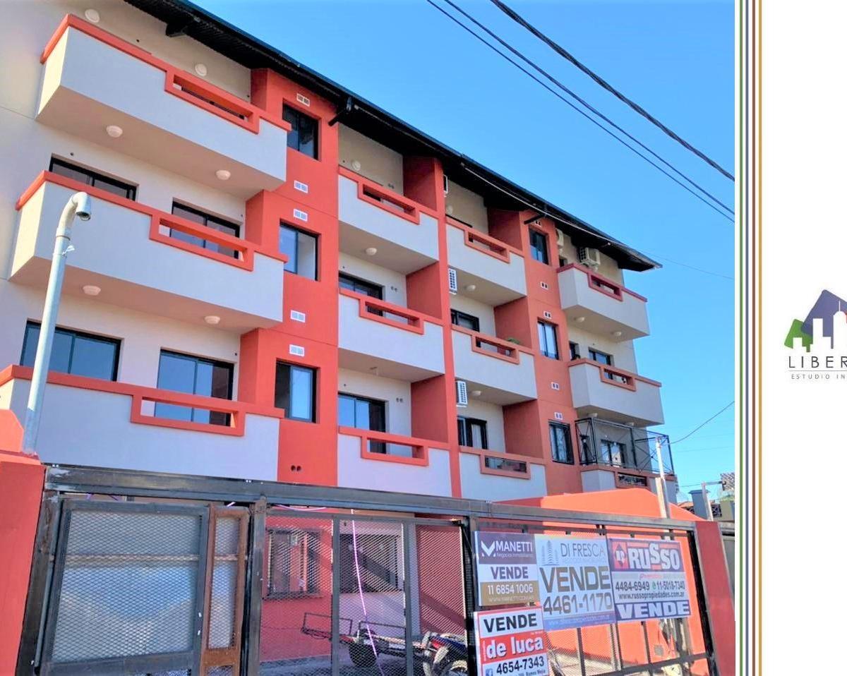 DEPTO 2 AMB Y MEDIO C/ BALCON A ESTRENAR // JUJUY 958