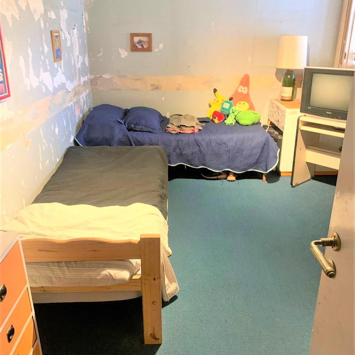 Foto de CASA 7 AMBIENTES 7,60 X 25 // LARREA 263, imagen 3