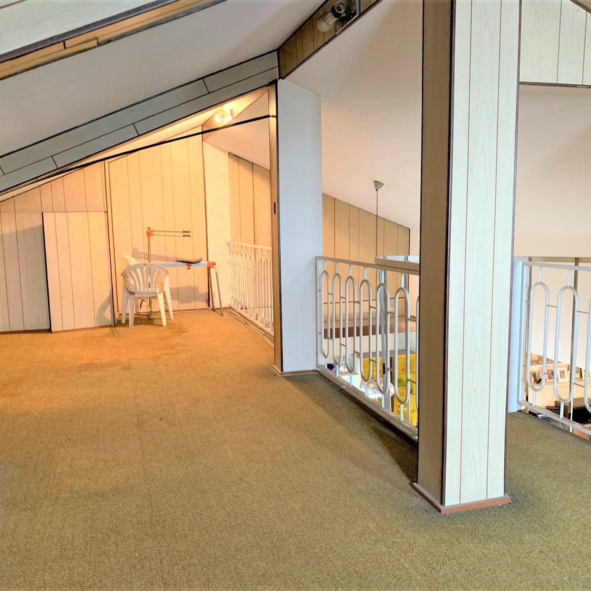 Foto de CASA DE 4 AMBIENTES CON PISCINA - LOTE 10X33 // CATRIEL 1373, imagen 3