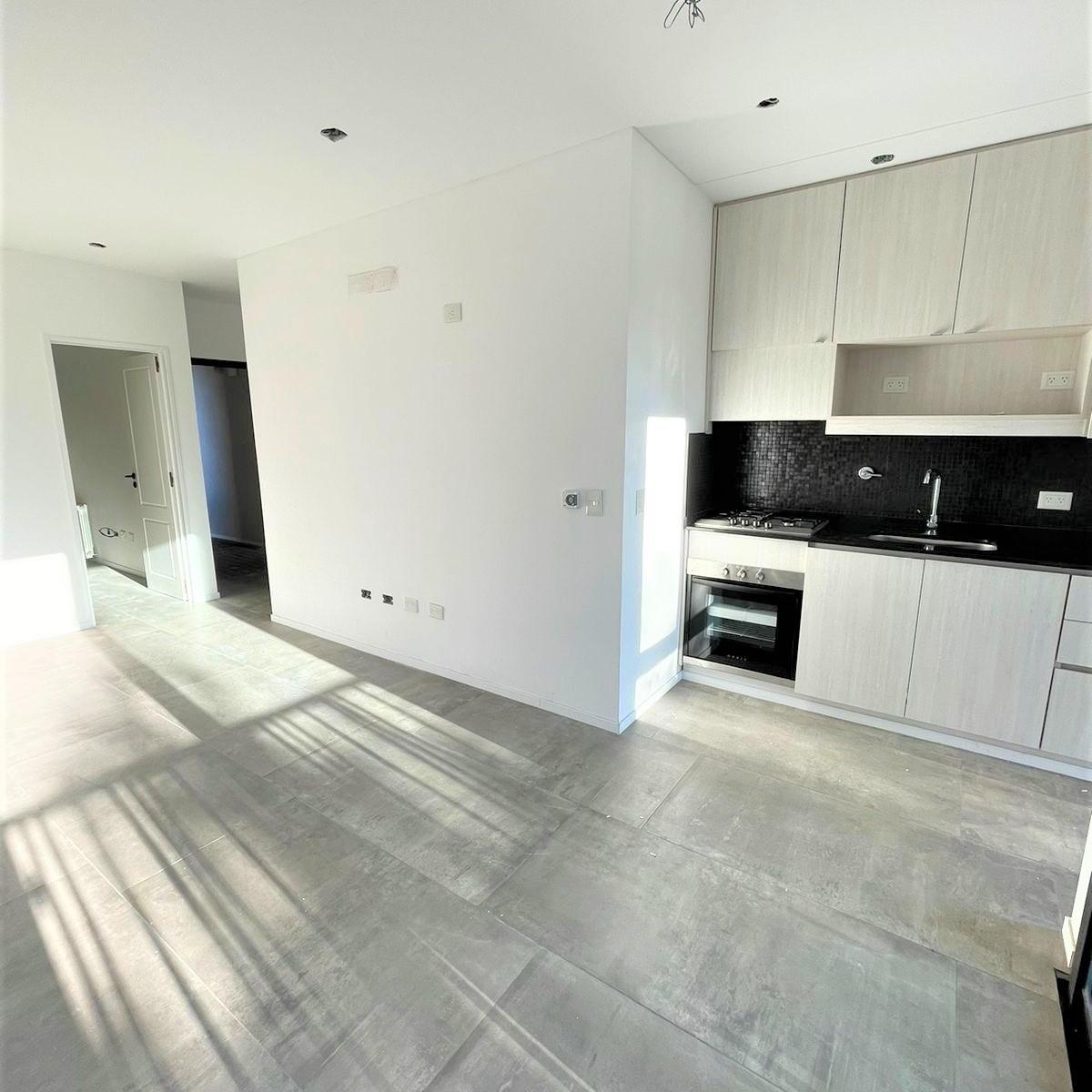 Depto 2 Amb - Balcon con Parrilla - a Estrenar - Centrico // Suipacha 255 5