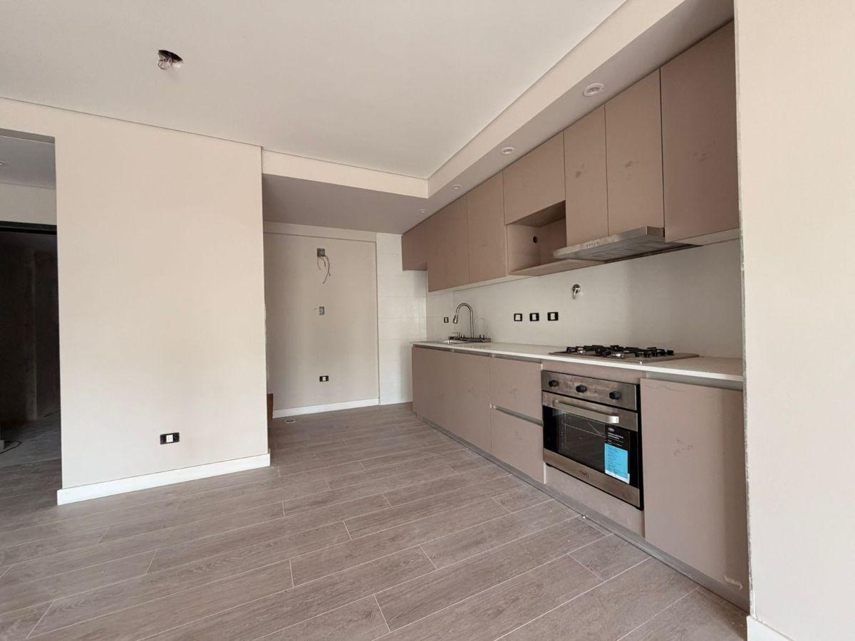 Foto de DEPTO 3 AMB - BALCON CON PARRILLA - SUITE - COCHERA - BAULERA // O, imagen 2