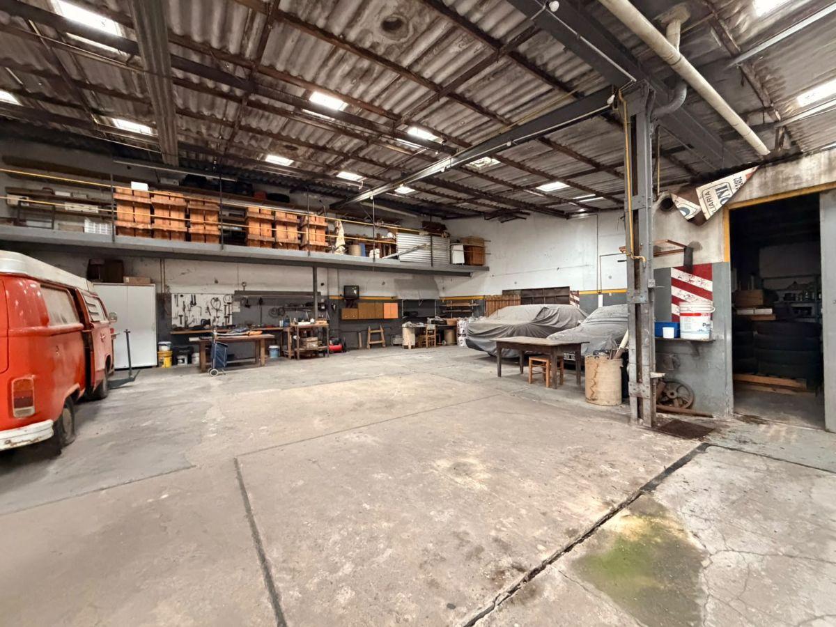Foto de LOTE CÉNTRICO - IRREGULAR - 305 M2 // ALVARADO 521, imagen 3