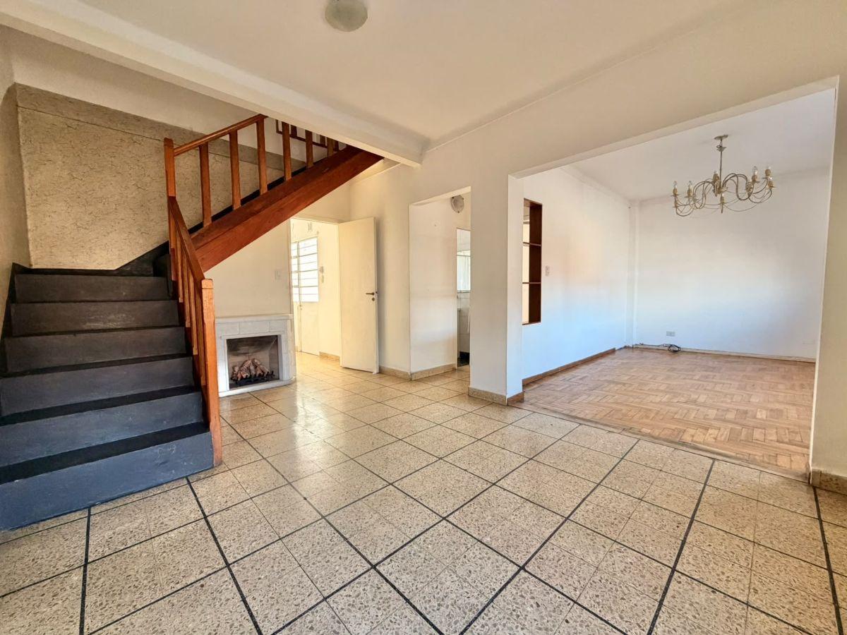 Foto de CASA 5 AMB - CENTRICA // FRAY LUIS BELTRÁN 521, imagen 3