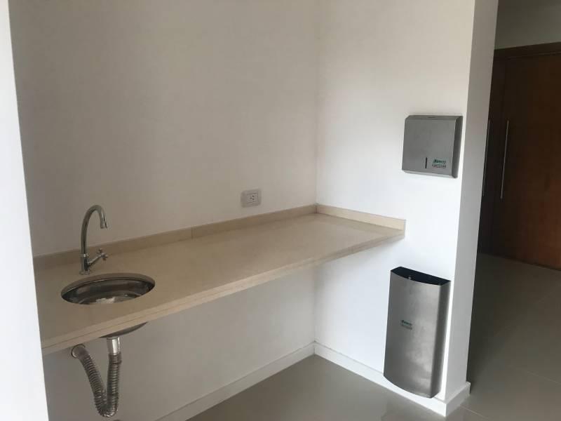 Oficina Premium Ciudad Ribera en Puerto Norte 230 m² con Cocheras 2