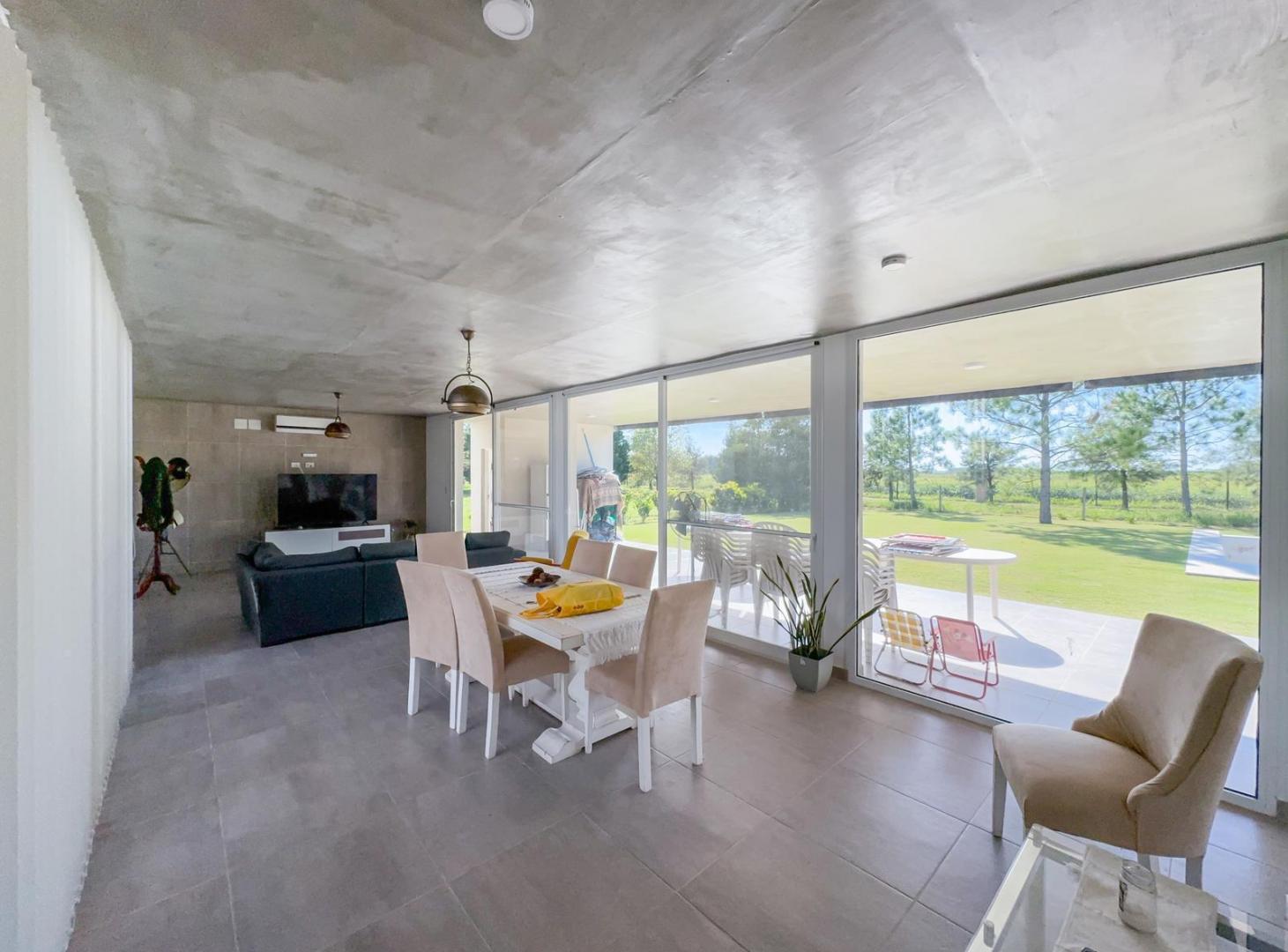 Foto de Casa 3 dormitorios, cocina separada, 1 planta, La Rinconada, imagen 1