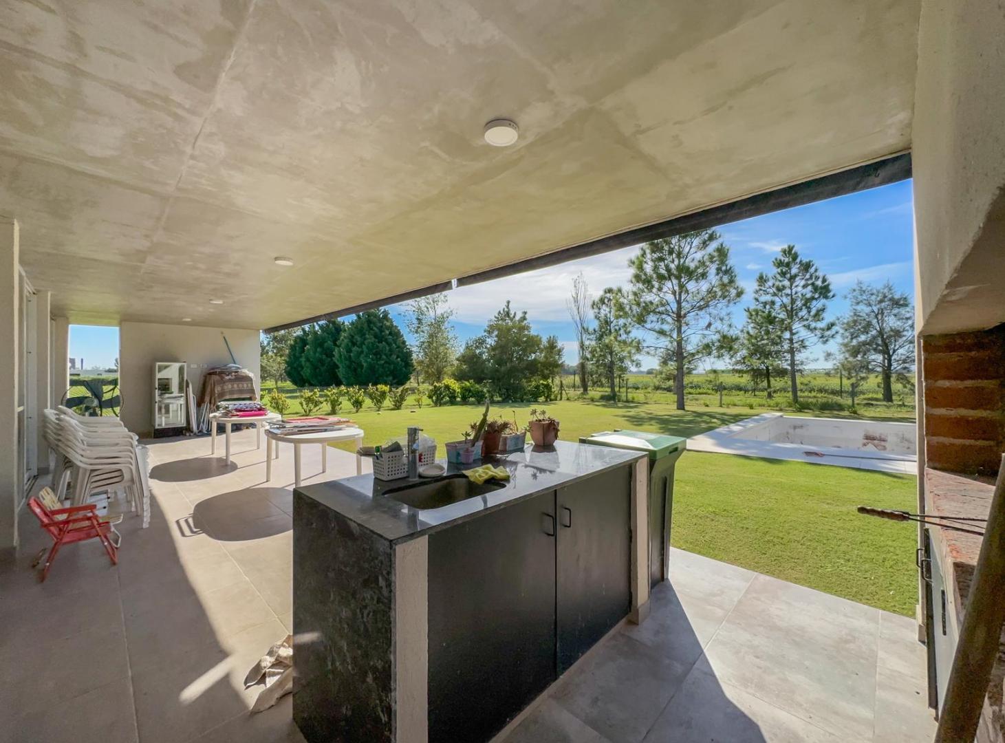 Foto de Casa 3 dormitorios, cocina separada, 1 planta, La Rinconada, imagen 5