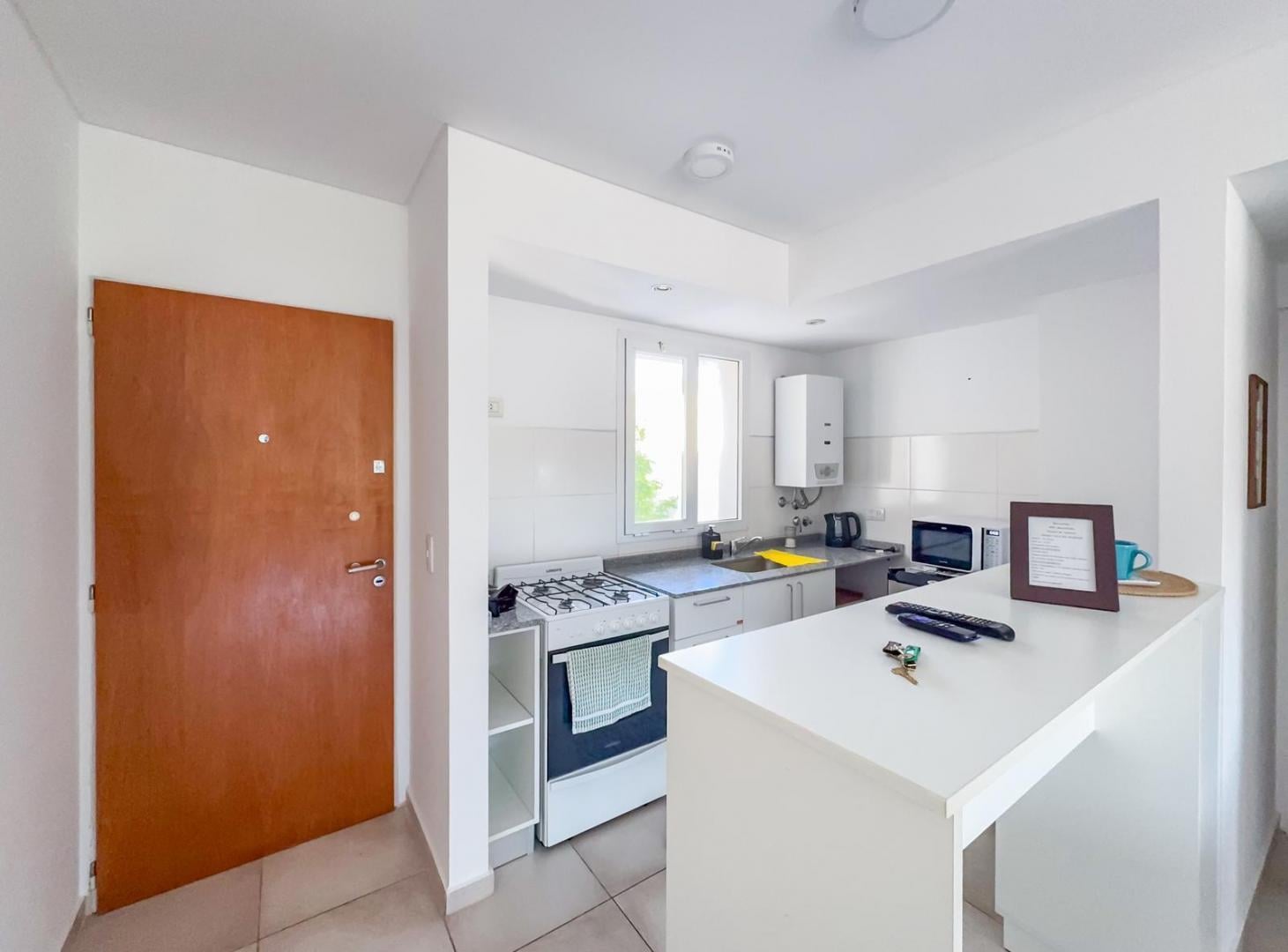 Departamento 1 dormitorio, alquiler temporal, equipado 100%, Pichincha