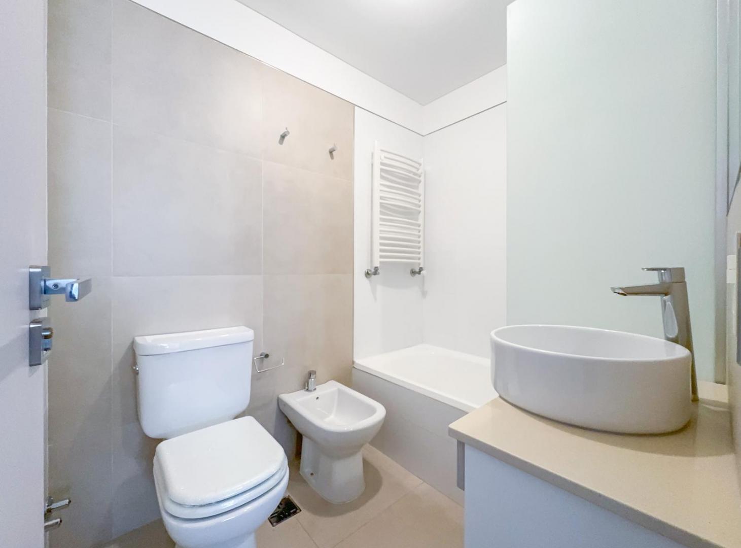 Departamento 2 dormitorios, balcón, suite, estrenar, Parque España