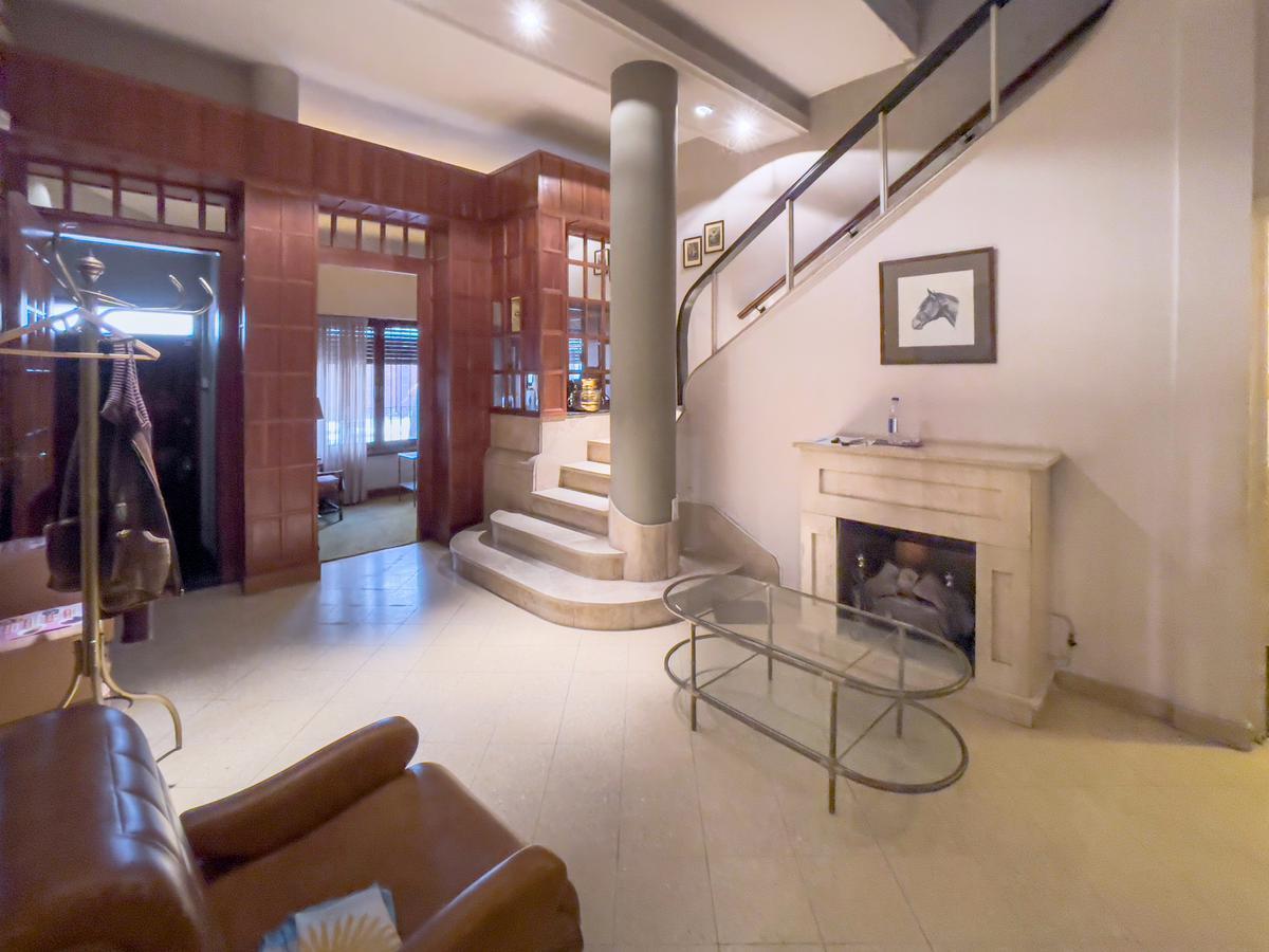 Casa de 4 dormitorio, patio, terraza, cochera, barrio Martin