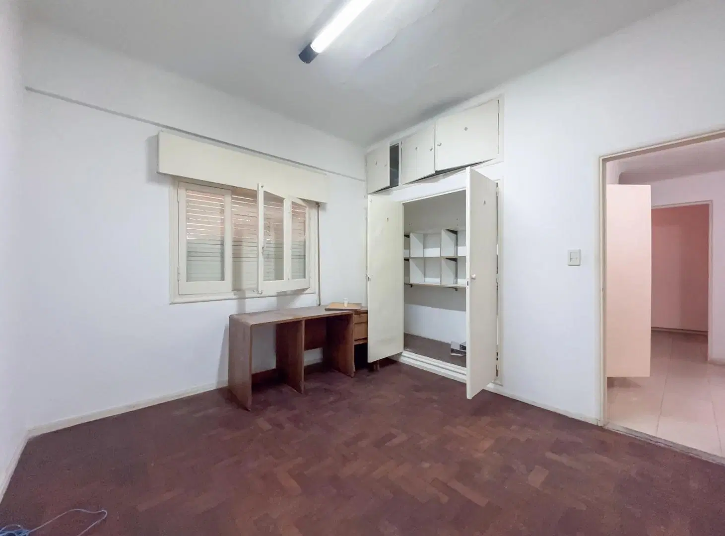 Oficina en alquiler sobre calle oroño, pasos tribunales, sanatorios, zona centro 3