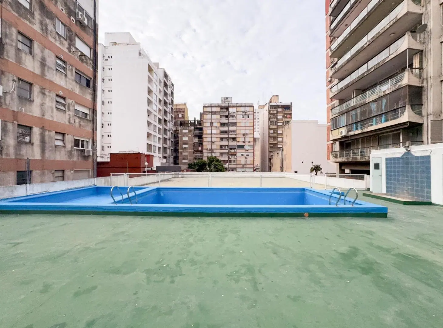 Departamento 3 dormitorios, cocina separada, amenities, centro 4