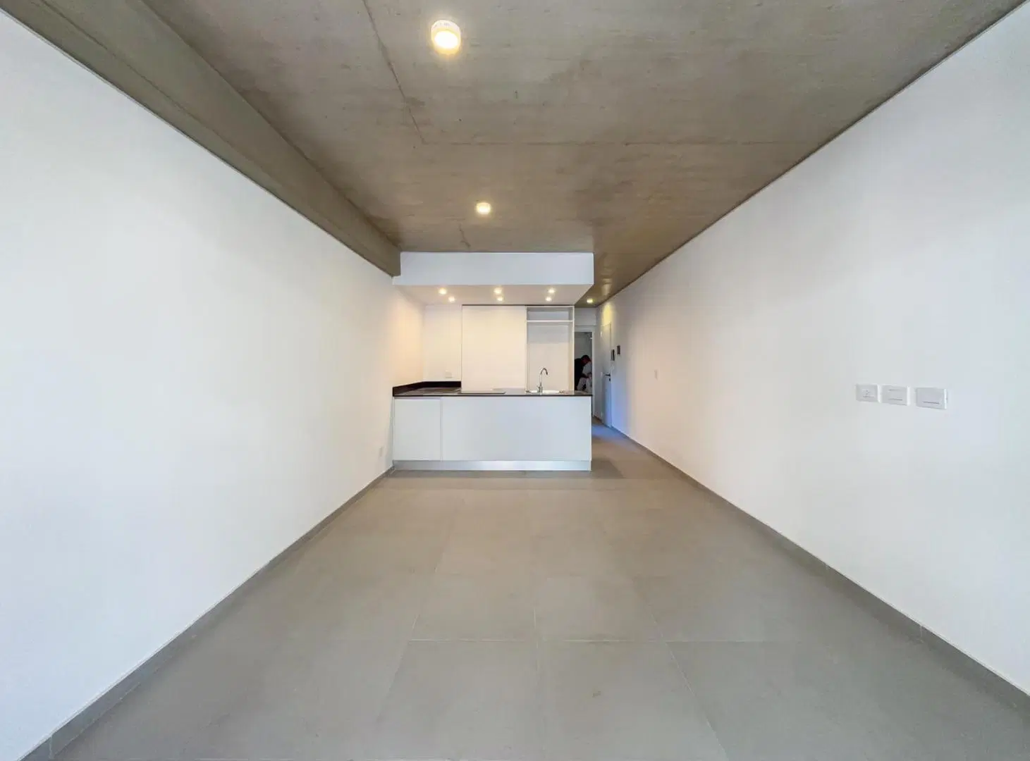Departamento 1 dormitorio, balcon frente, amenities, zona Rio 4