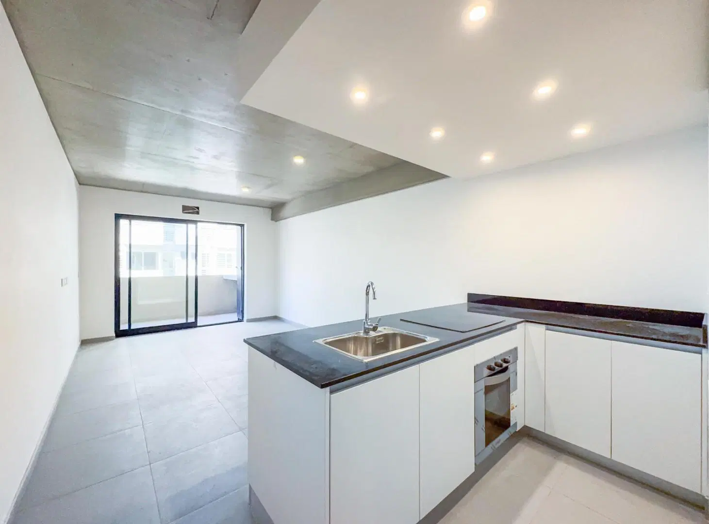Departamento 1 dormitorio, balcon frente, amenities, zona Rio 1