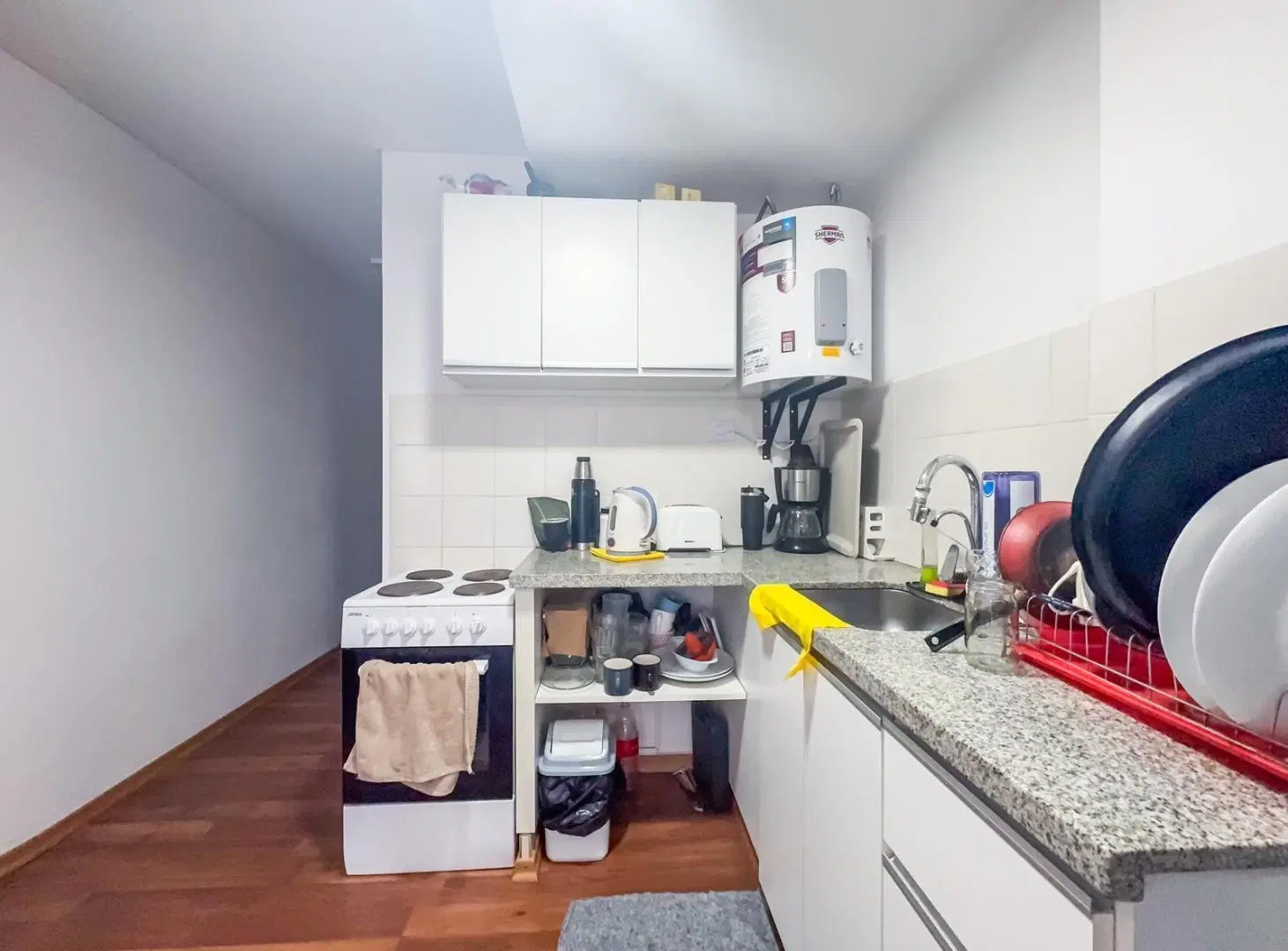 Departamento 1 dormitorio, zona centro, poca antiguedad 4