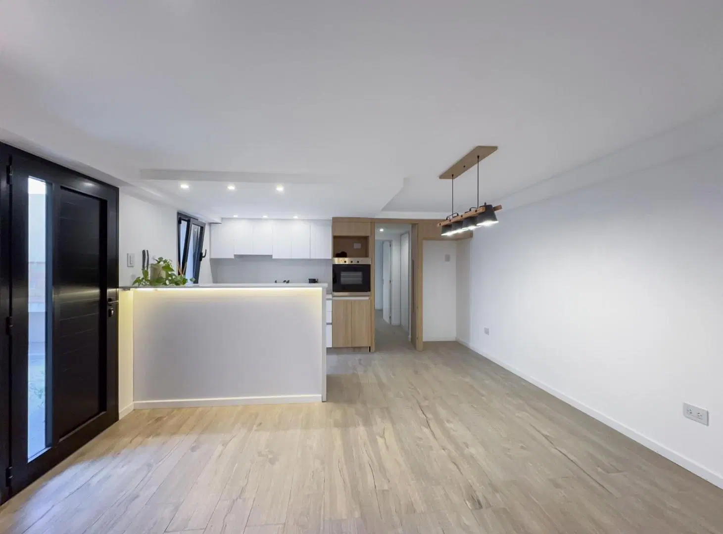Casa de pasillo, 3 dormitorios, patio, suite, lourdes 5
