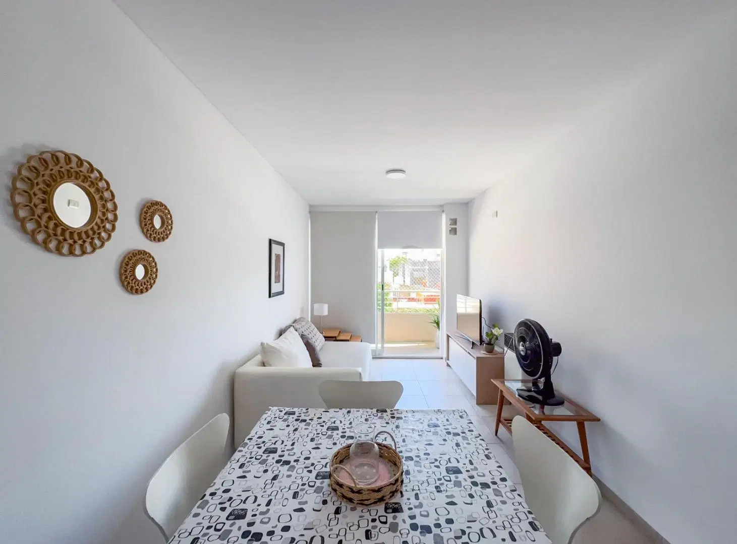 Departamento 1 dormitorio en alquiler, balcon, amplio, Pichincha 4