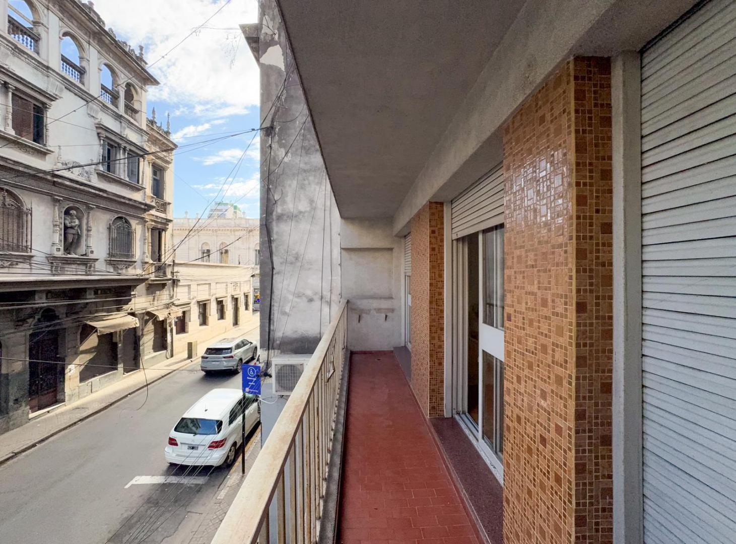 Foto de Departamento 3 dormitorios, patio, cocina separada, balcon frente, imagen 5