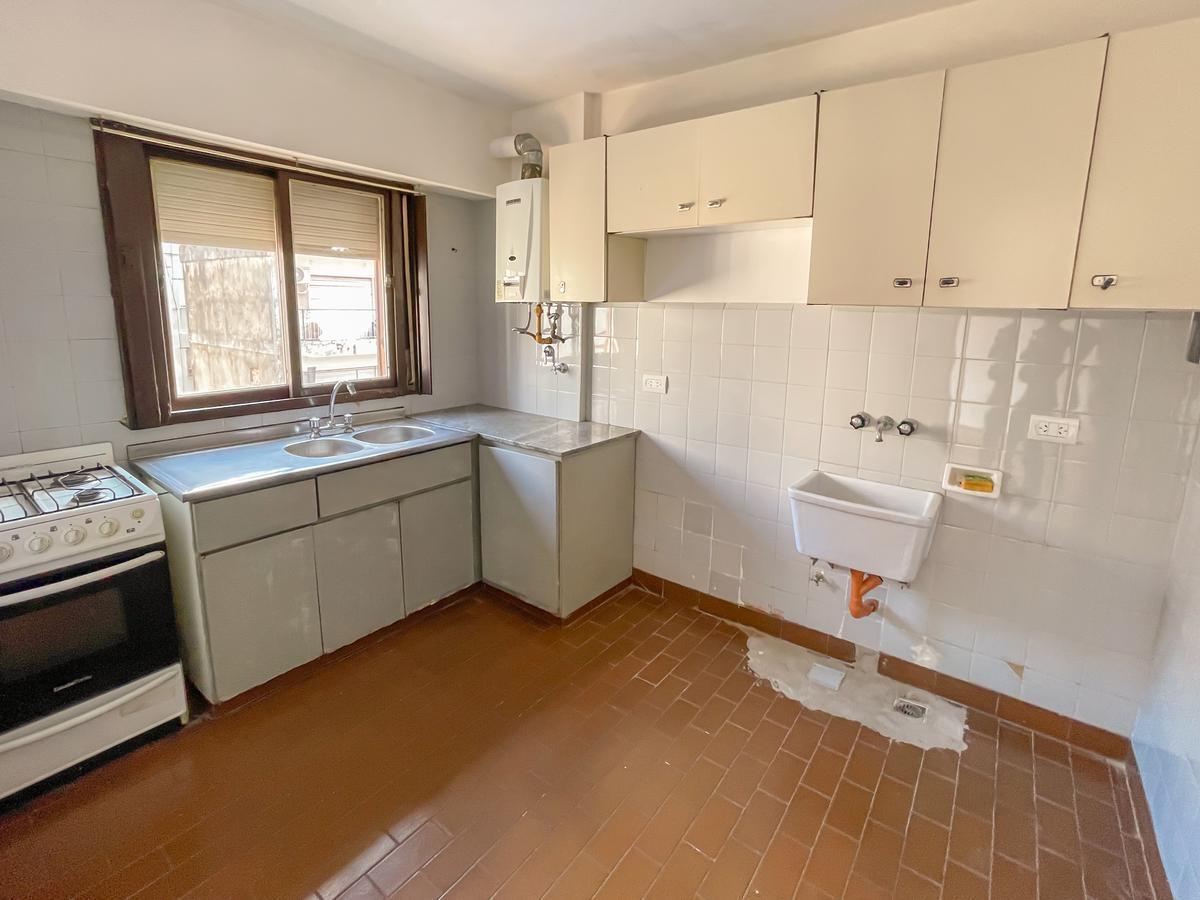 Foto de Departamento 2 dormitorios con cocina separada y balcón al frente en, imagen 5