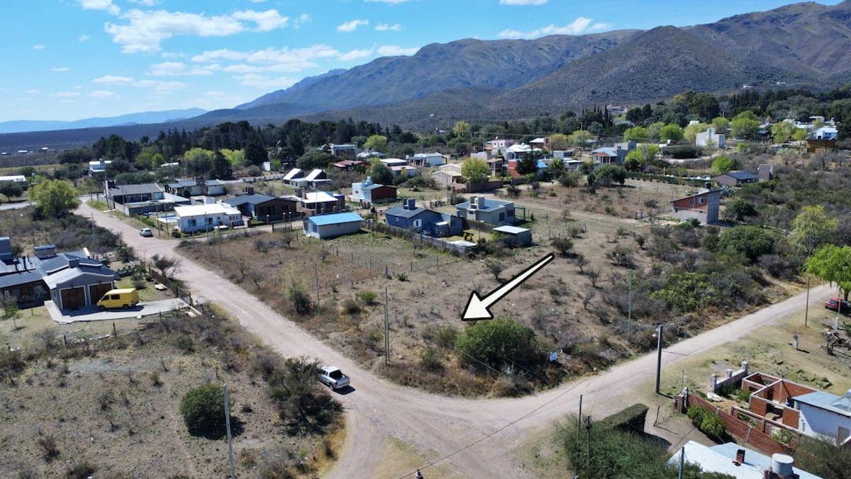 Foto de Vendo Lote 22 Mz N - Esquina en Los Cocos, Córdoba. Loteo El Vado., imagen 1