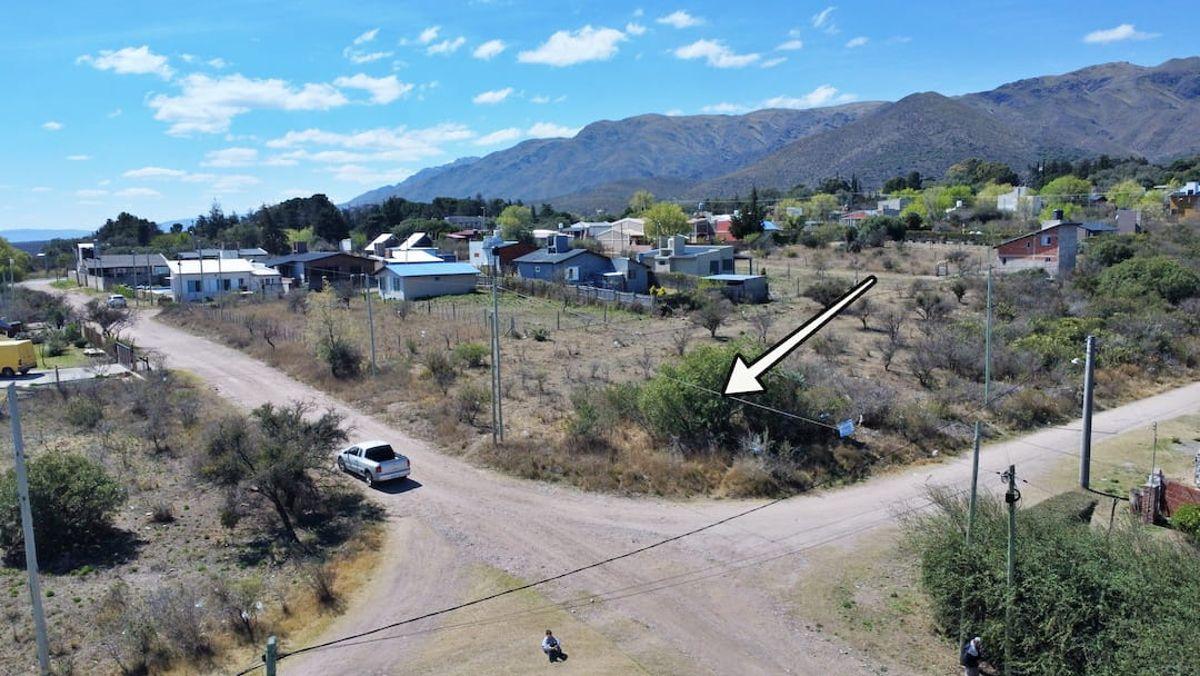Foto de Vendo Lote 22 Mz N - Esquina en Los Cocos, Córdoba. Loteo El Vado., imagen 2