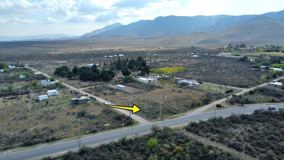 Foto de Vendo lote en Los Cocos, Córdoba. Sobre la Av. Grierson., imagen 1