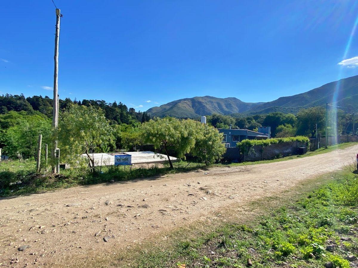 Foto de Vendo lote de terreno en La Falda, Córdoba. Al pie de las sierras., imagen 1