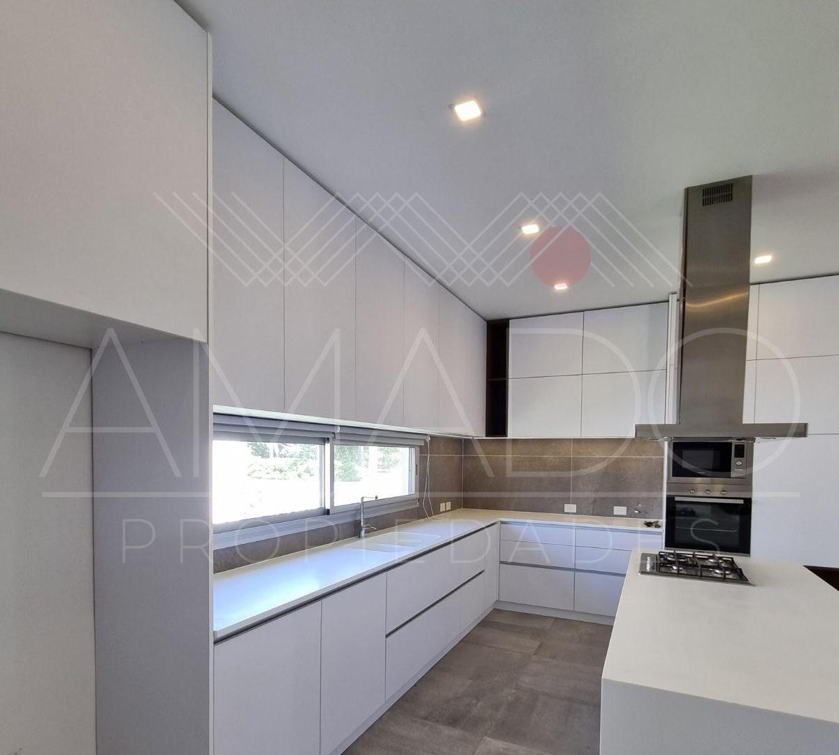 Casa Venta Altos de Brandsen 4 Dorm. 5
