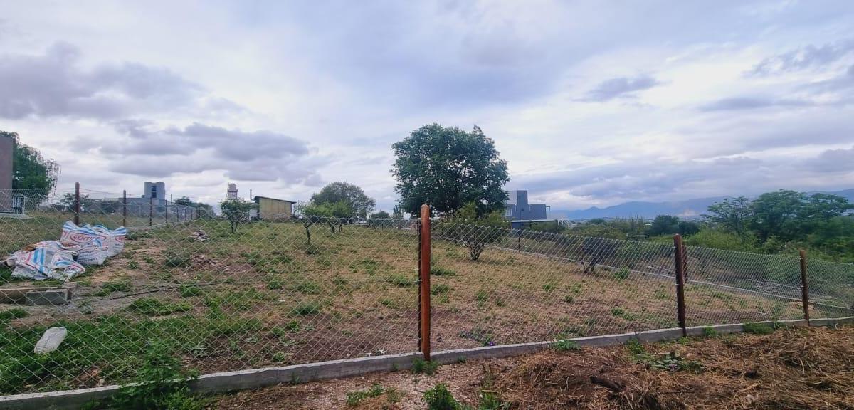 Vendo Lote con Escritura y Servicios en Santa Cruz del Lago 1