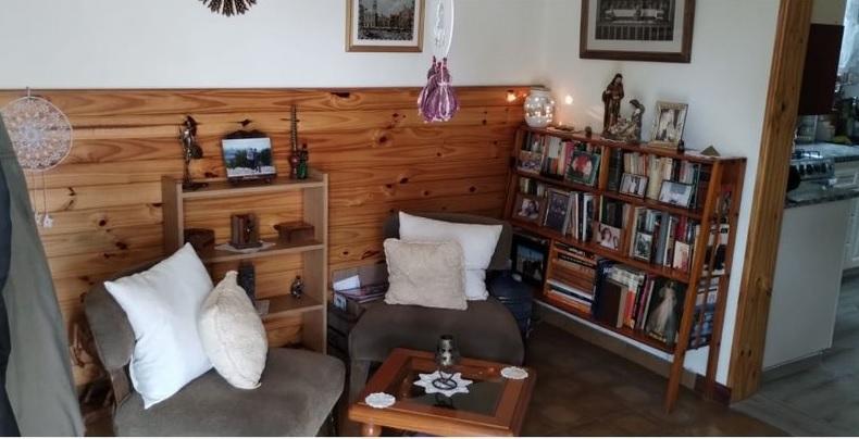 Oportunidad Vendo Casa con Pileta Más Departamento en Barrio La Cuesta 4
