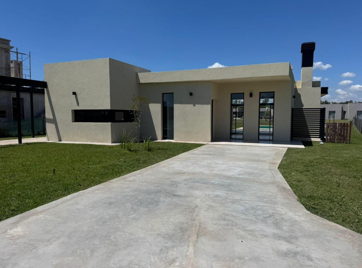 CASA EN VENTA EN BARRIO MEDAL COUNTRY CLUB PILAR