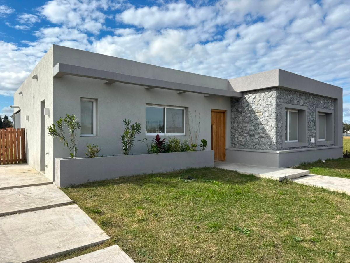 casa 5 ambientes 177 m2 barrio santa sofia pilar del este