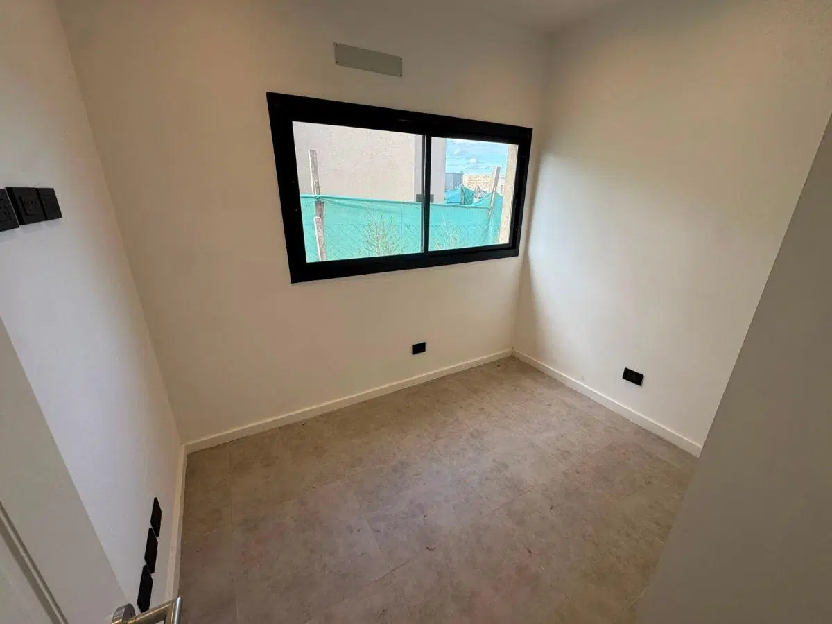 casa 4 ambientes barrio santa sofia pilar del este 1