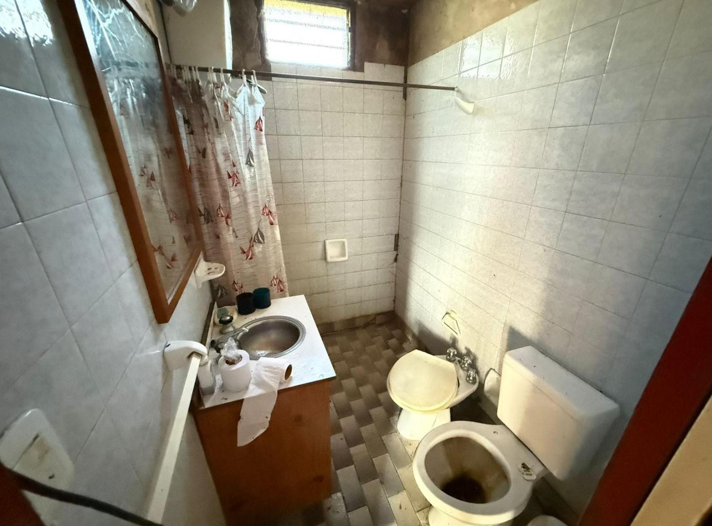 Foto de VENTA CASA CON DEPOSITO Y PILETA, BARRIO DE VICENZO GRANDE, imagen 2