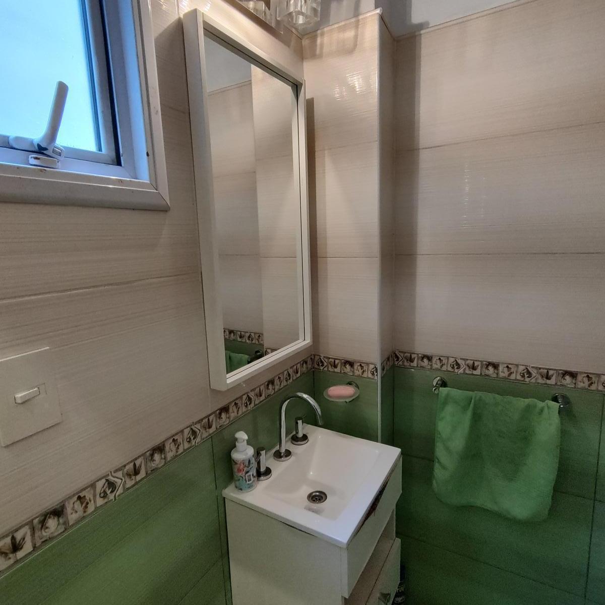 Excelente Dep Tipo Casa en Venta - Dos Deptos. Ideal Para 2 Familias 5