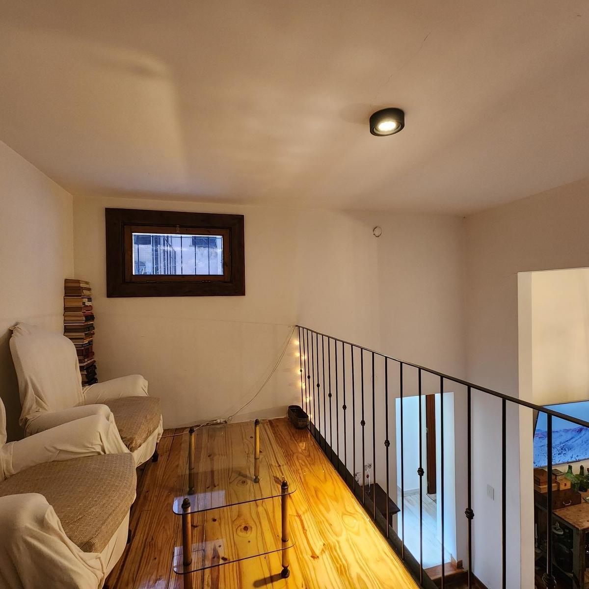 Hermosa Casa Remodelada de 5 Amb - 3 Plantas - Cochera - Quincho 1