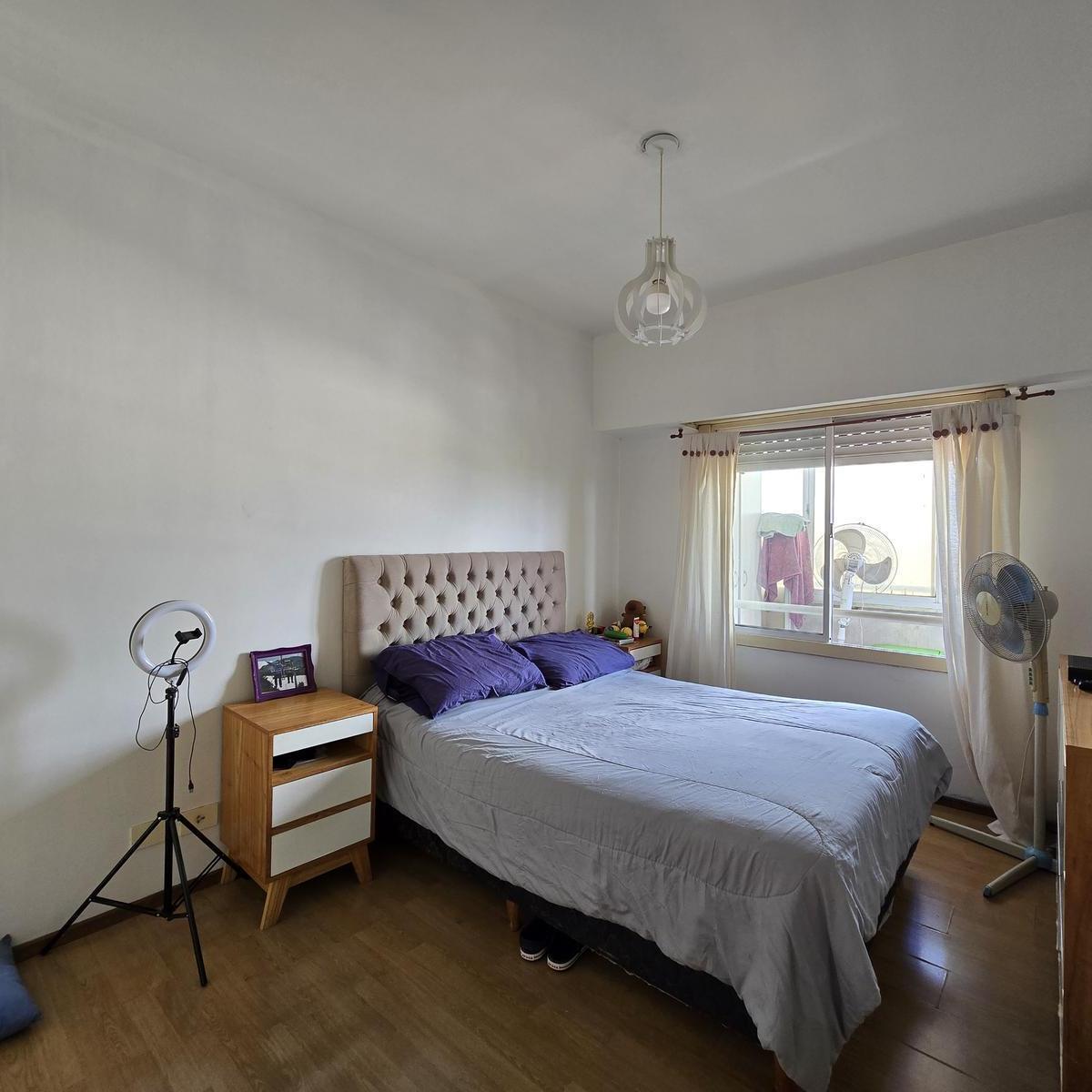 Departamento 3 Ambientes - Cochera - Al Frente con Balcon 2
