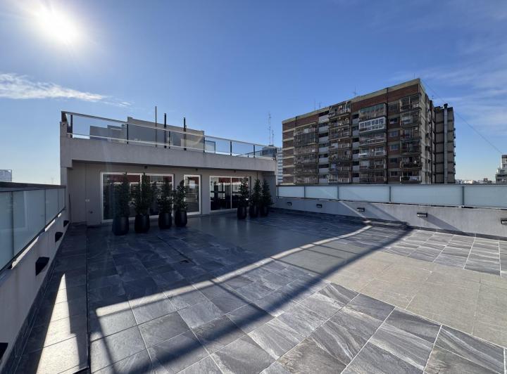 HERMOSO DEPARTAMENTO 3 AMB CON DORMITORIO EN SUITE 1