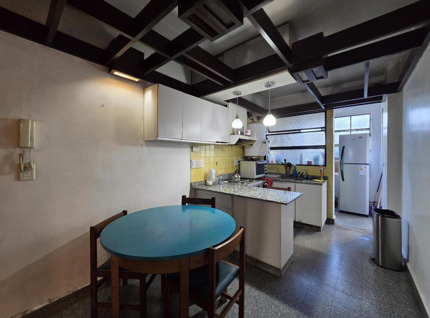 Foto de PH DE 4 AMBIENTES EN VENTA EN PARQUE CHACABUCO CON COCHERA Y BALCÓN, imagen 3