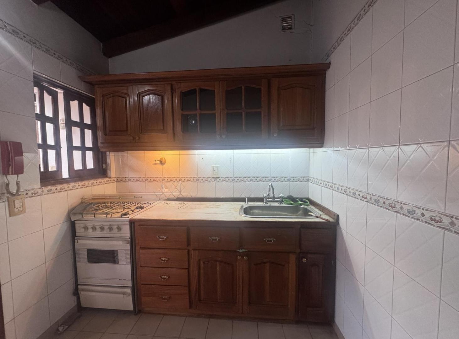 Foto de CASA EN VENTA EN PARQUE CHACABUCO CON 3 UNIDADES, COCHERA Y TERRAZA, imagen 1