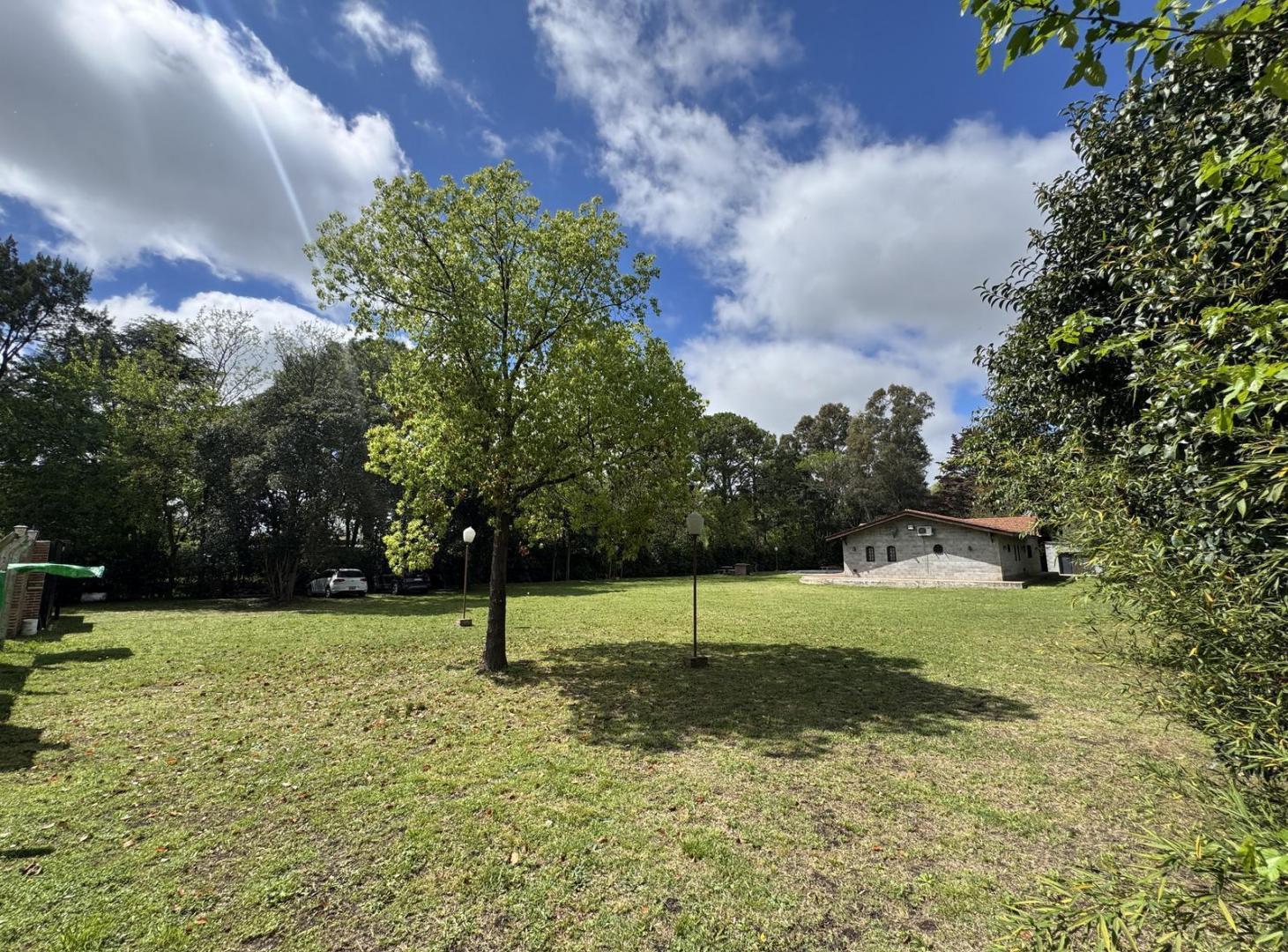 Foto de CASA QUINTA EN VENTA EN BARRIO LAS LOMAS CON PILETA Y AMPLIO TERRENO, imagen 5