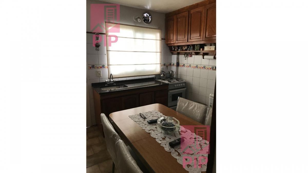 Duplex en Venta en Moron 4