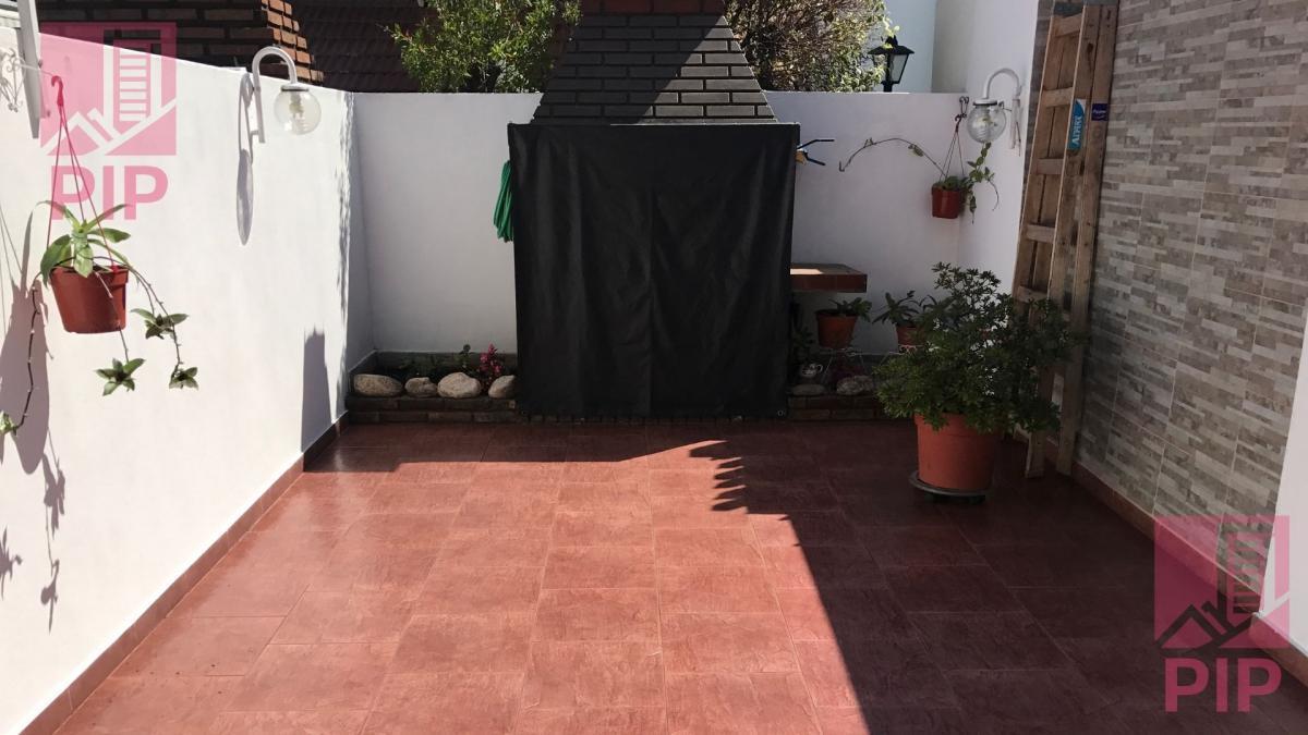 Duplex en Venta en Moron 5