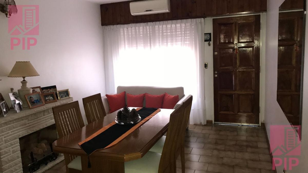 Duplex en Venta en Moron 1