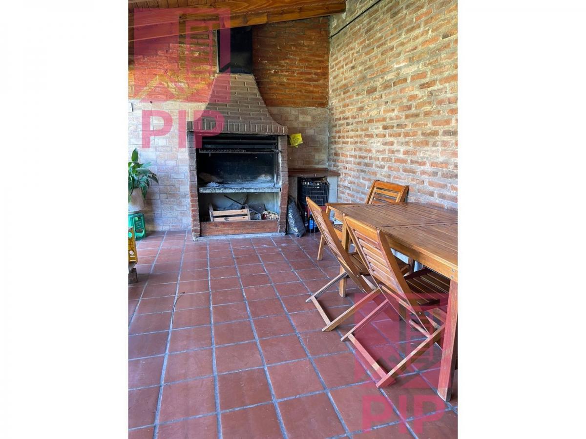 Foto de Casa en Venta en Haedo, imagen 3