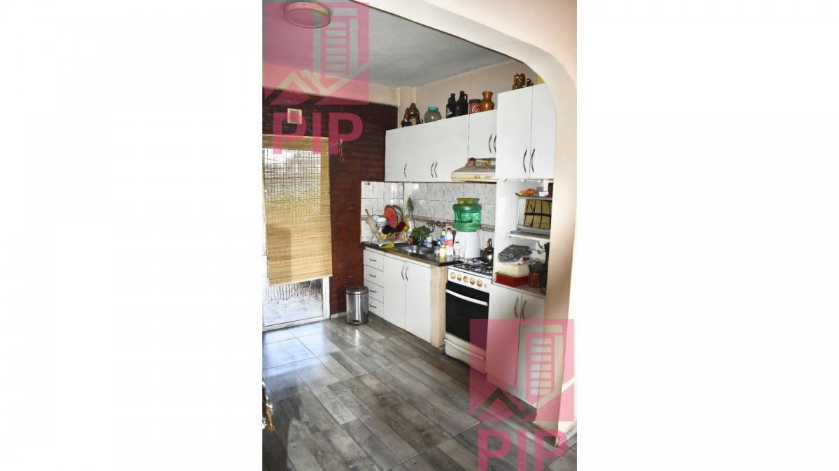 Foto de Casa en Venta en Haedo, imagen 4